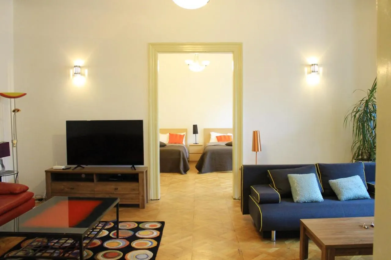 Beautiful Apartments In The City Center Praga