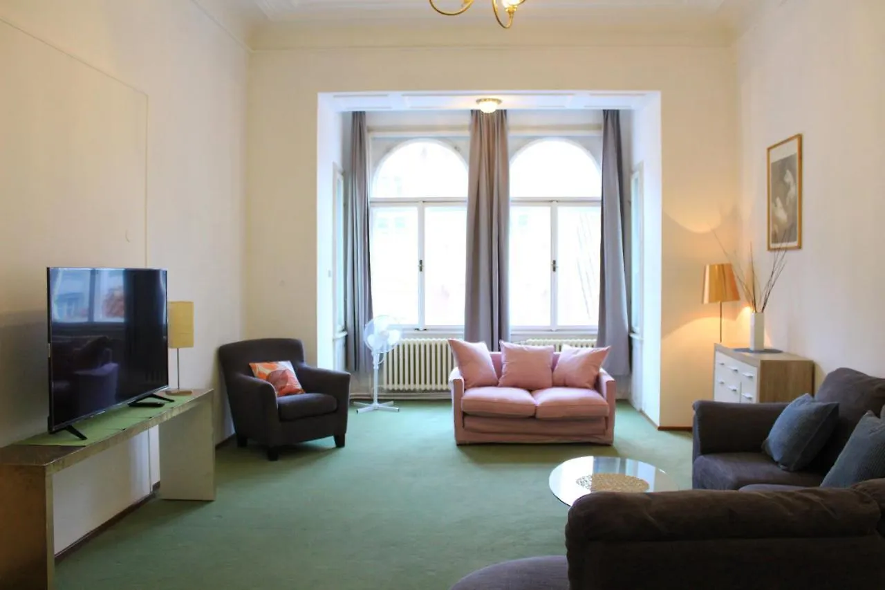 Beautiful Apartments In The City Center Praga