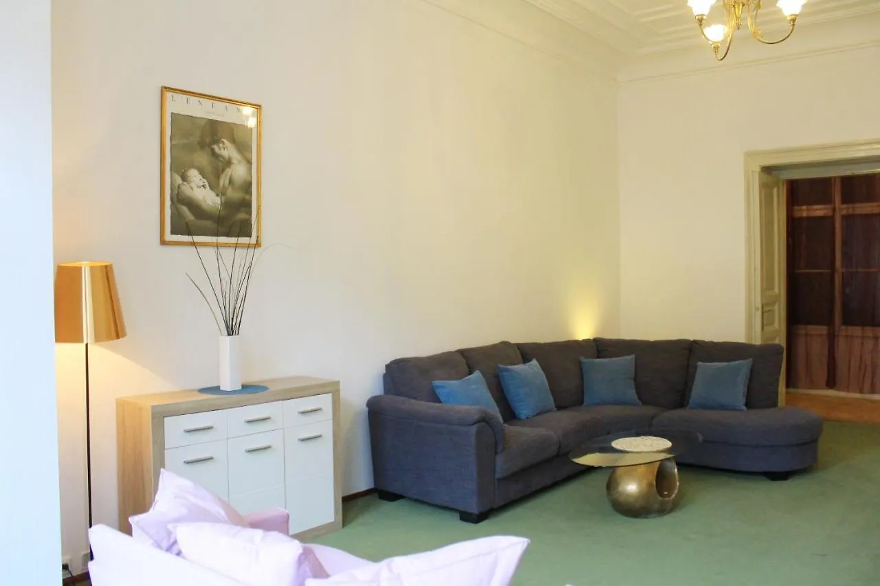 Beautiful Apartments In The City Center Praga
