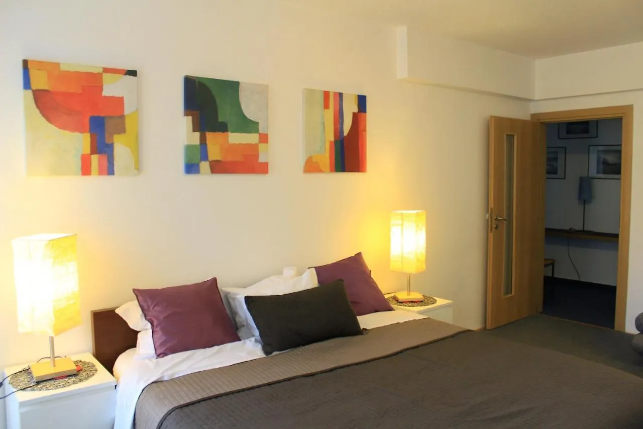 Beautiful Apartments In The City Center Praga