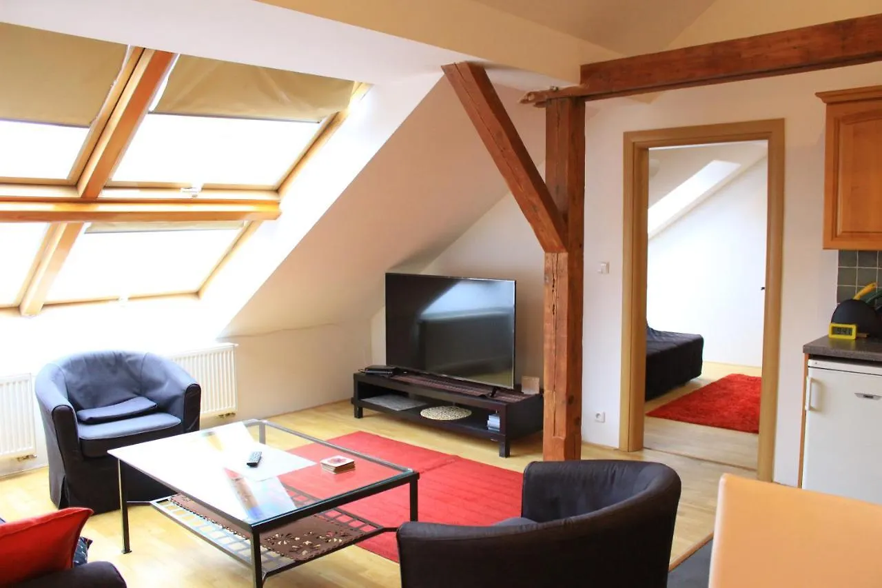 Beautiful Apartments In The City Center Praga